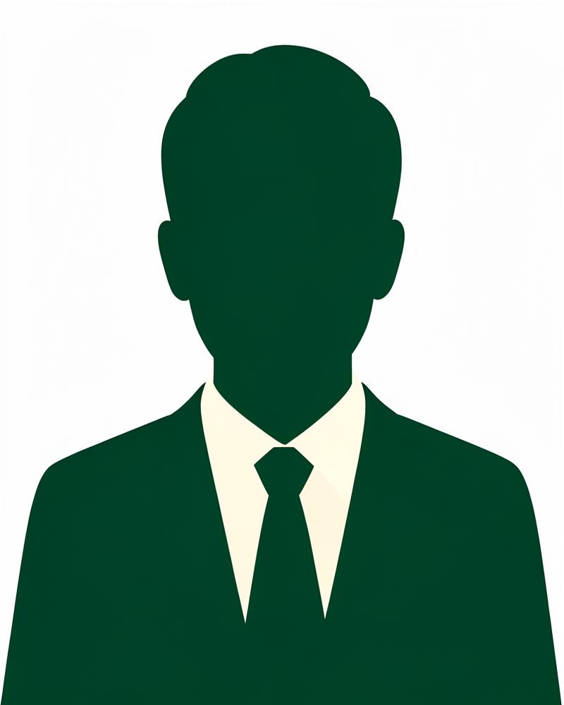 Placeholder portrait for the GREENTARA lead trainer